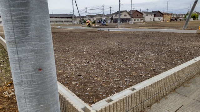 土地の購入において電柱がある敷地とは？メリットとデメリットを解説