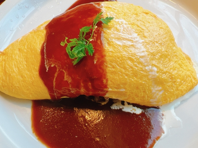 南アルプス市のオムライスで有名なカフェレストラン「こくりや」とは？の画像