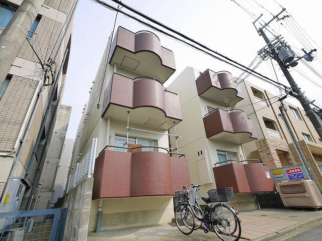 カルム学園前の外観写真