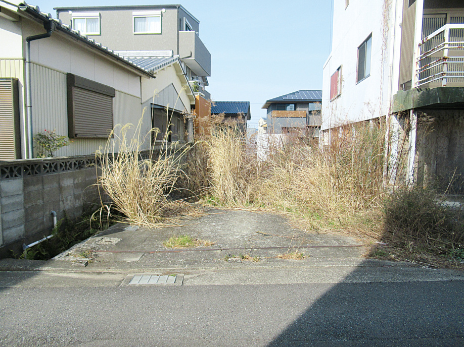 【売買物件】沖浜町で南向き 約３２坪の売土地の画像