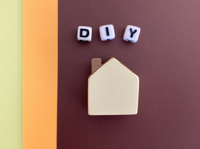 賃貸物件の収納力をDIYでアップ！ディアウォールの使い方をご紹介
