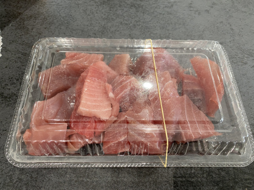 松原商店街にマグロのお刺身を買いに行きました。の画像