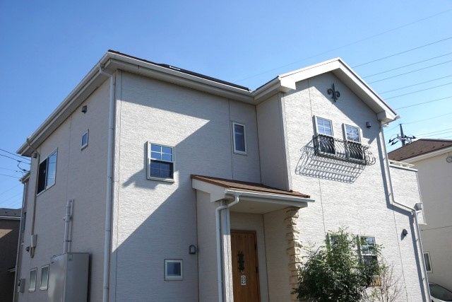 離婚のため建てたばかりの新築住宅を手放すときの処分方法や注意点は？の画像