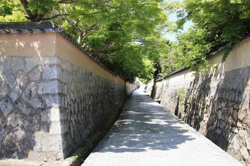 下関市にある「長府駅」周辺の住みやすさとは？長府駅の概要と住環境を解説