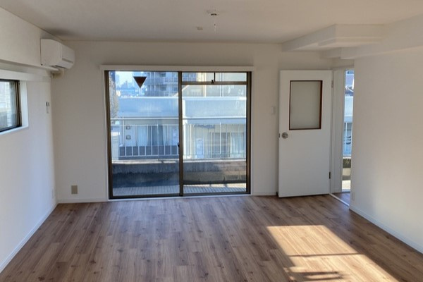 【Instagram/事務所】西新宿駅の駅近物件★マンションタイプの最上階！の画像