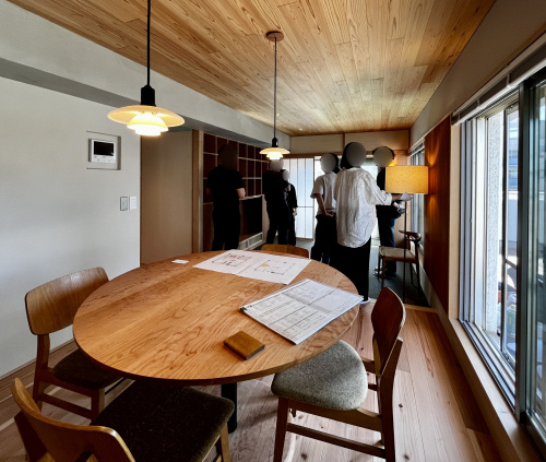 
マスタープラン小谷さん設計の木のマンションリノベを見学
