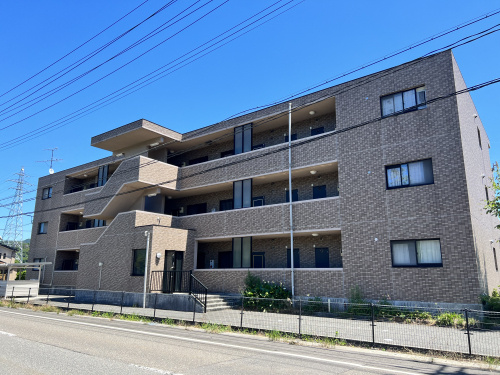★柏崎市西山町・RC造3階建てマンション★キングパレス・キングハイツのご紹介です♪の画像