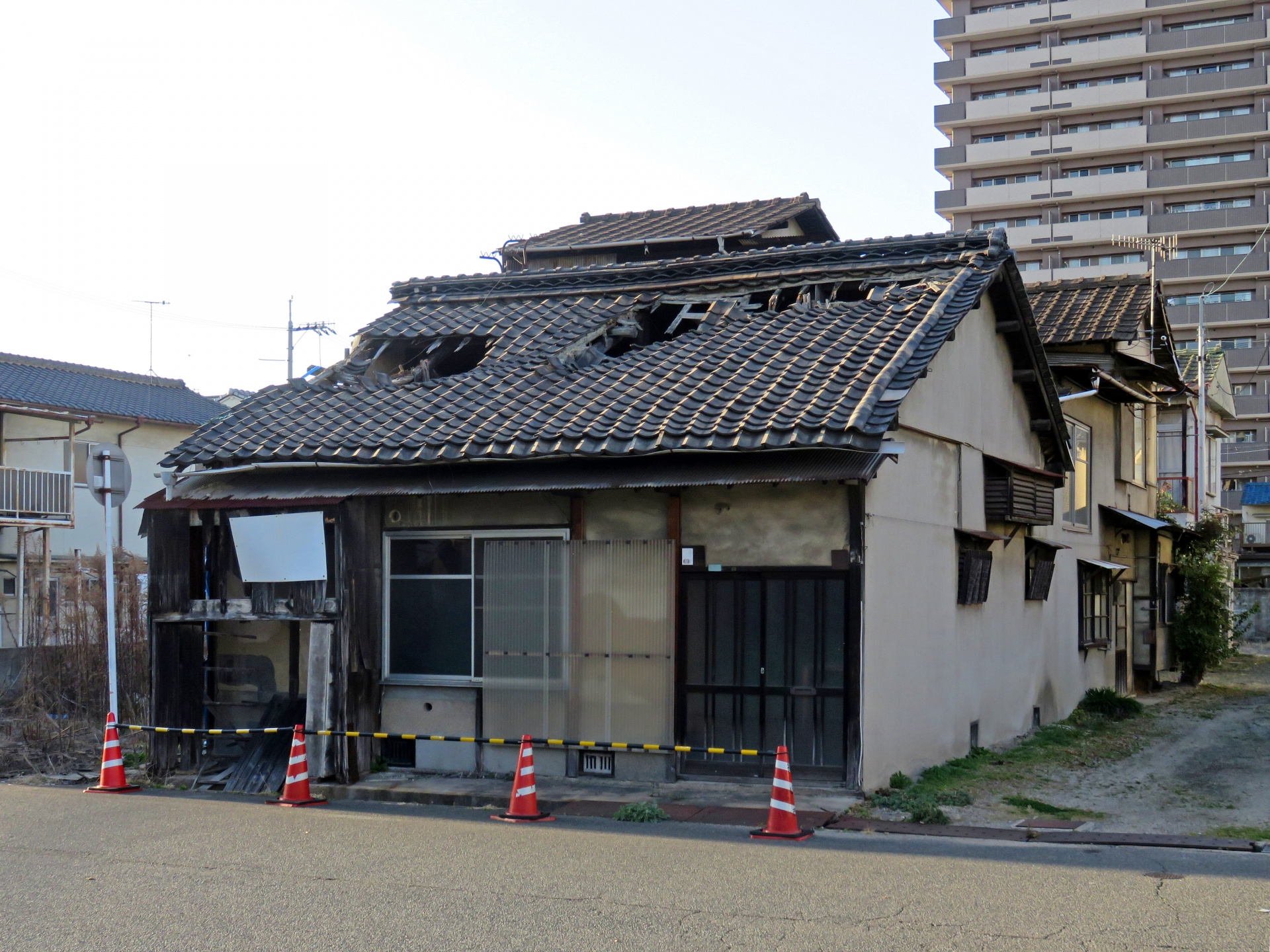 “再建築不可”物件でも再建築が出来る！？：救済措置と実現方法の画像