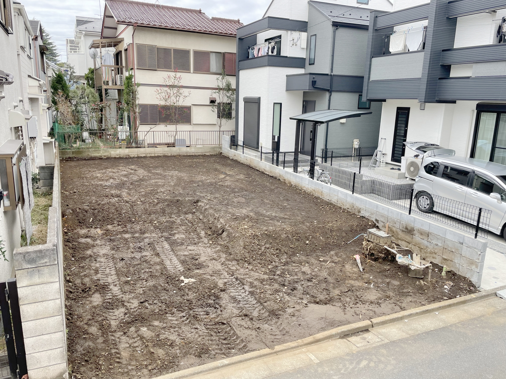 土地越境は放置NG！！生じるリスクと解決方法の画像