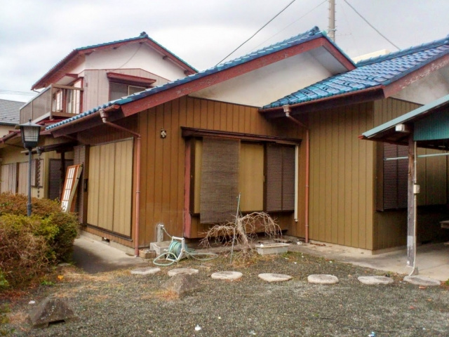 実家を売却しないで保有し続けるリスク