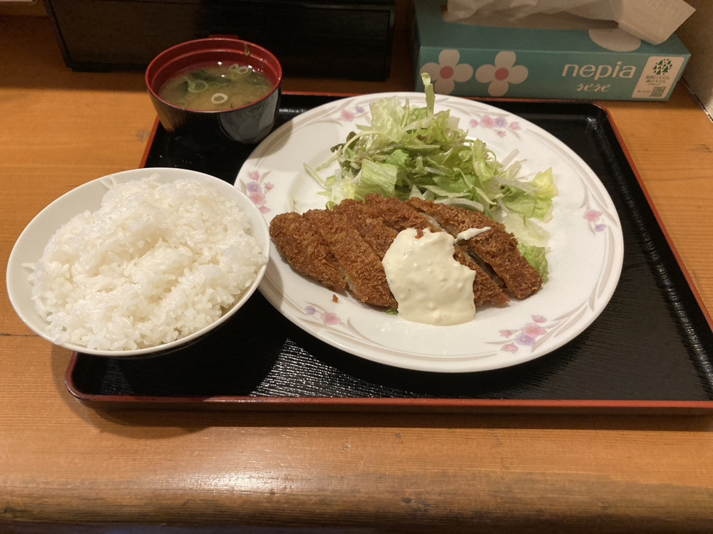 京都市中京区の500円定食の画像