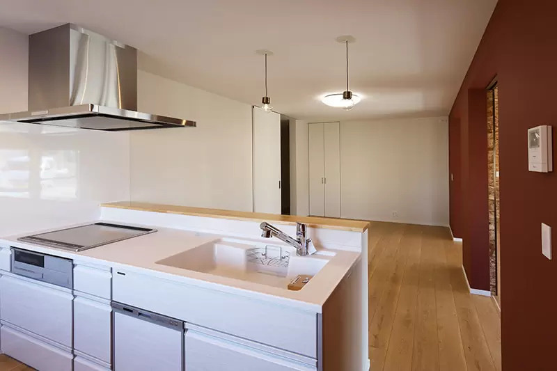 IHと食洗器付きのシステムキッチン