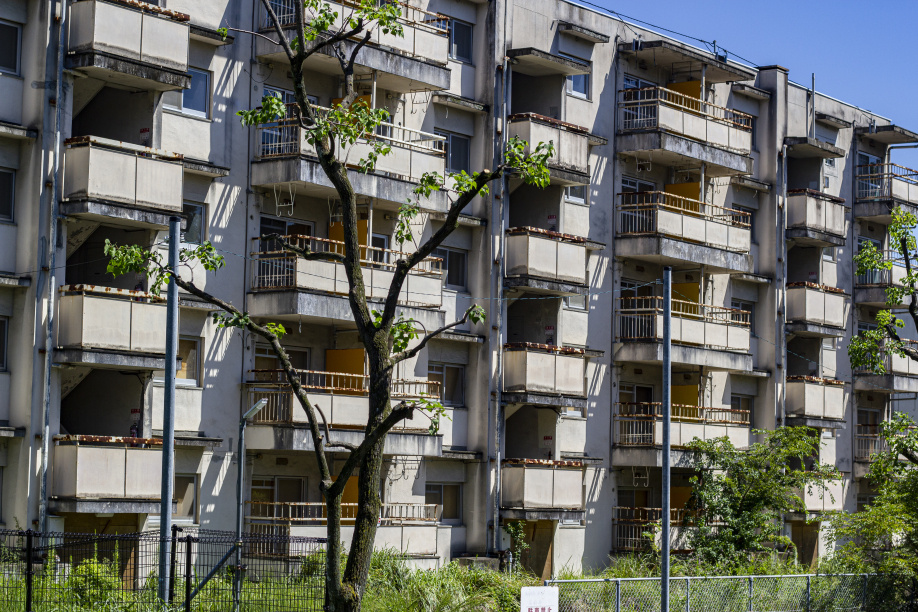 マンションが売れないときは所有権を放棄できる？処分方法なども解説の画像