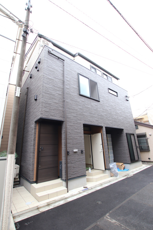 新築メゾネットタイプのお部屋！の画像