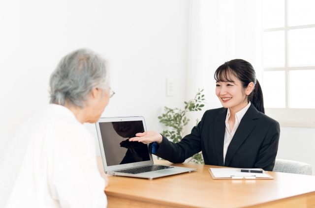 老後の一人暮らしで生活費を工面するための資金繰り