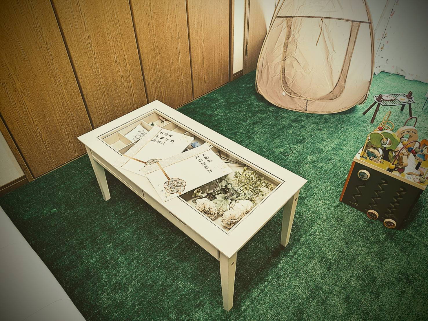 不動産&カンパニーの店舗内打合せ室２