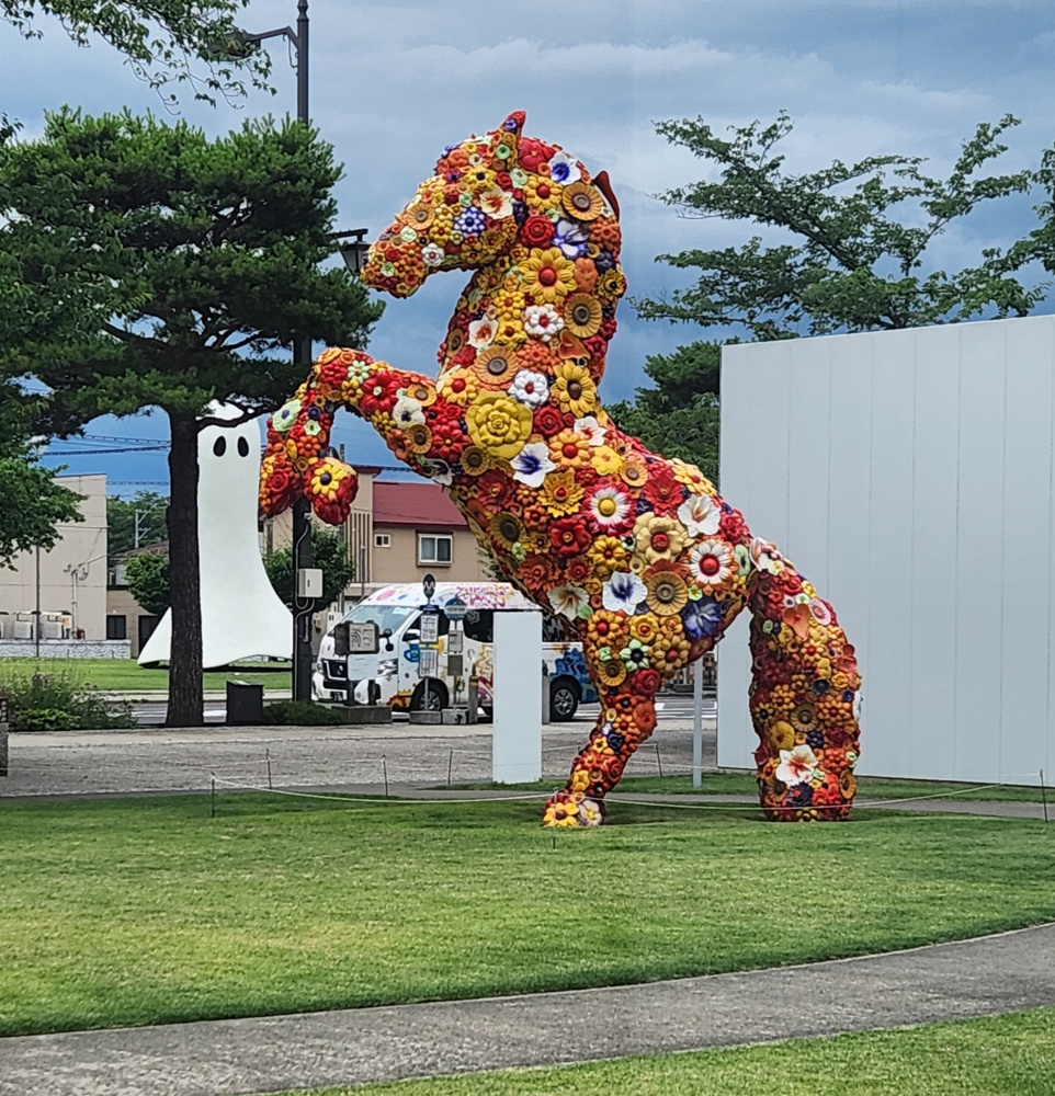 青森県立美術館の画像