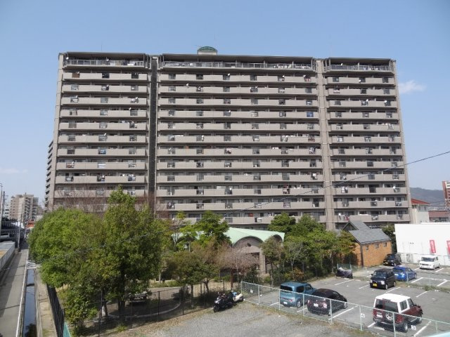 売買物件☆サンシティ―西条704号室☆『公園マンション』という新しいカテゴリーの分譲マンションです！の画像