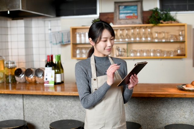 テナント物件でダイニングバーを開業する流れ