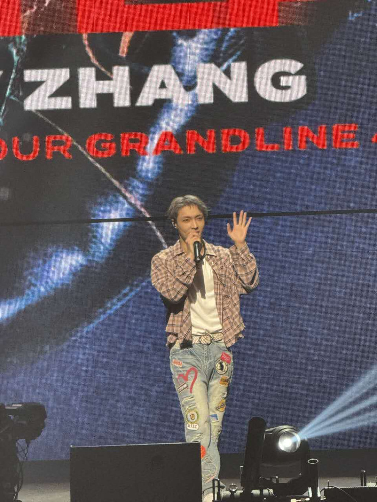 日本での初コンサート！元EXOのLAY！の画像