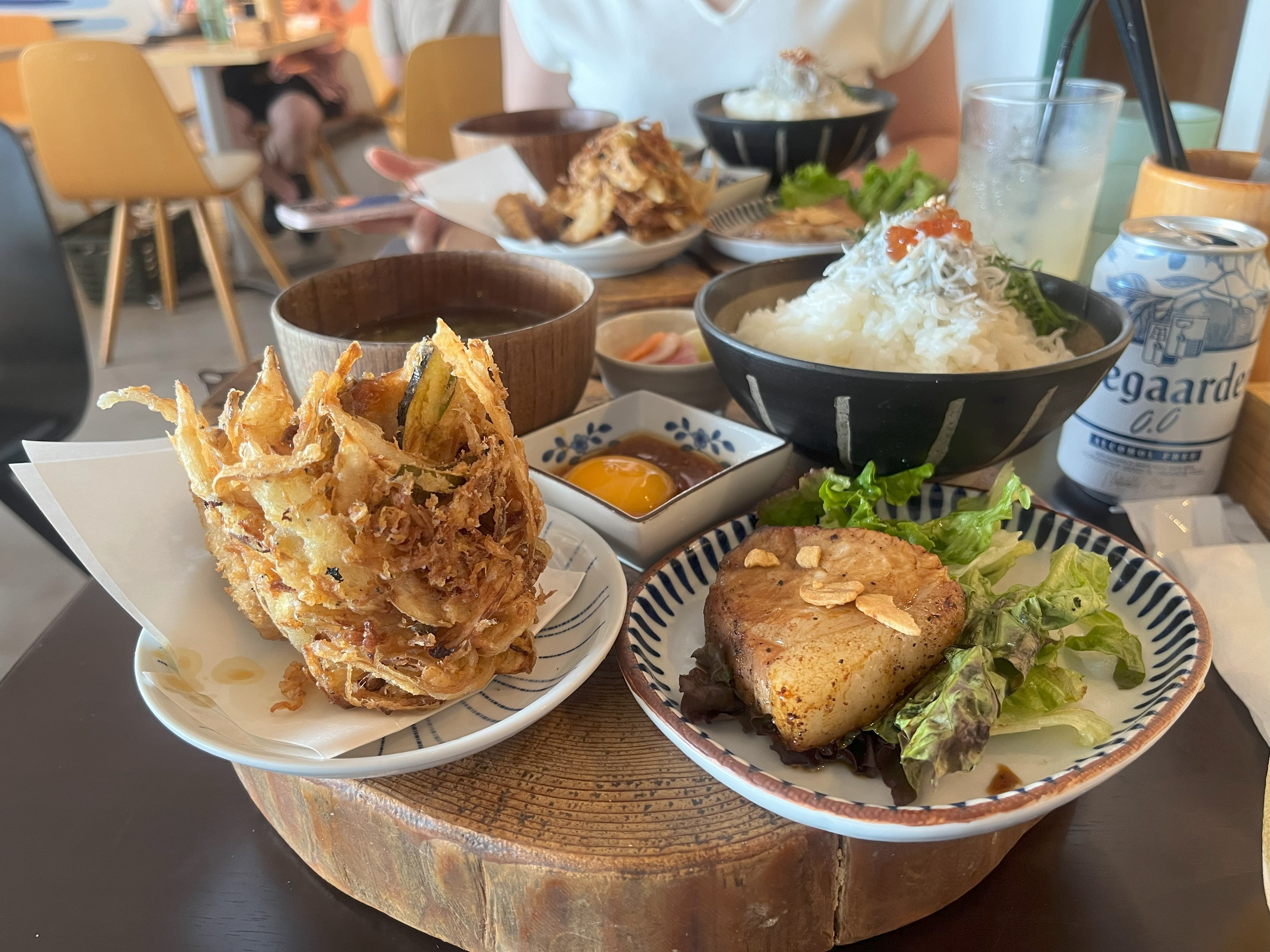 噂の海鮮丼をいただきました!!の画像