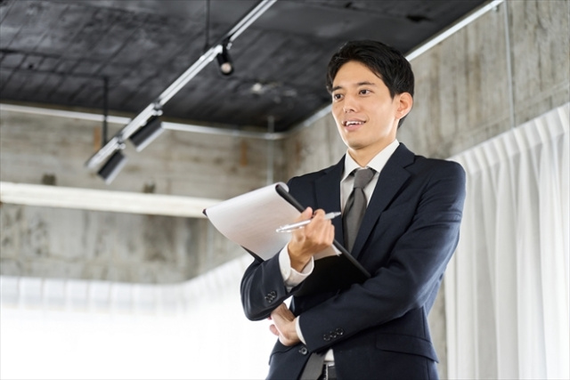 不動産売却をする時の担当者の選び方は？そのポイントをご紹介の画像