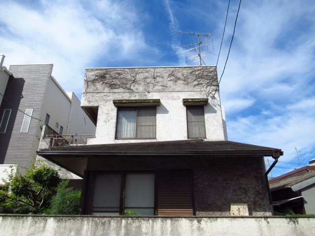 親名義の空き家を売却する方法は？認知症になったときの対応をご紹介！