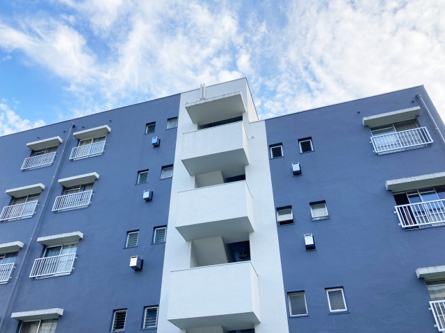 管理人常駐のマンションとは？メリットや注意点についても解説の画像