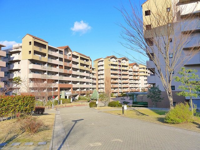 ローレルスクエア登美ヶ丘第2期の外観写真