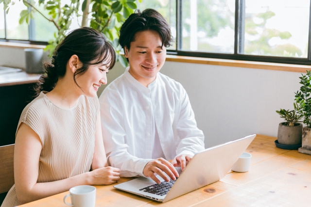 同棲を始める場合の準備や手順は？新居の探し方も解説！