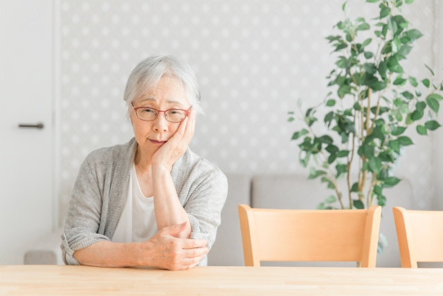 老後に家を売ってはいけない理由は？住み替えや資金について解説の画像