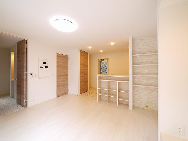 生駒本町戸建　1番館の室内写真1