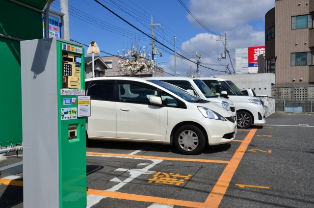 土地活用として駐車場経営をはじめるメリットは？失敗しないポイントも解説の画像