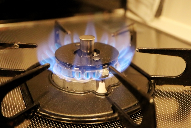 賃貸契約した家にしばらく引っ越せない場合、光熱費はどうなる？