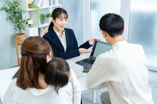 沼津市の不動産を購入してみましょう！不動産購入に適しているのは何歳？平均年齢や限界のタイミングを解説の画像