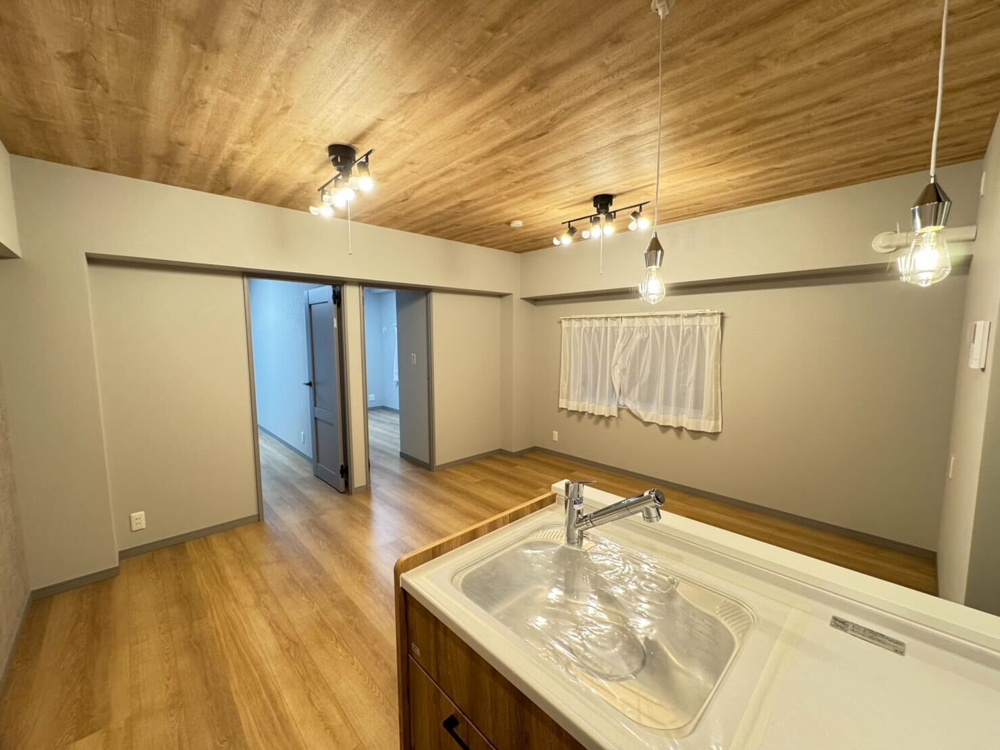 秋を訪れを感じますね♪今週も現地販売会でお待ちしております！の画像