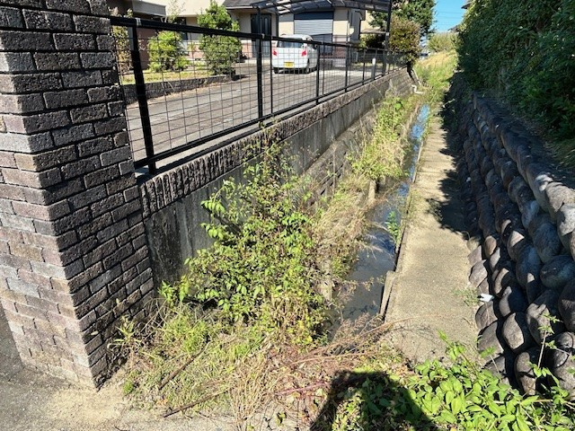 【あま市不動産売却】境界杭の画像