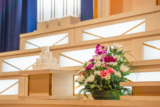 葬儀場近くの不動産の売却価格は下がる？売却のコツを解説！の画像