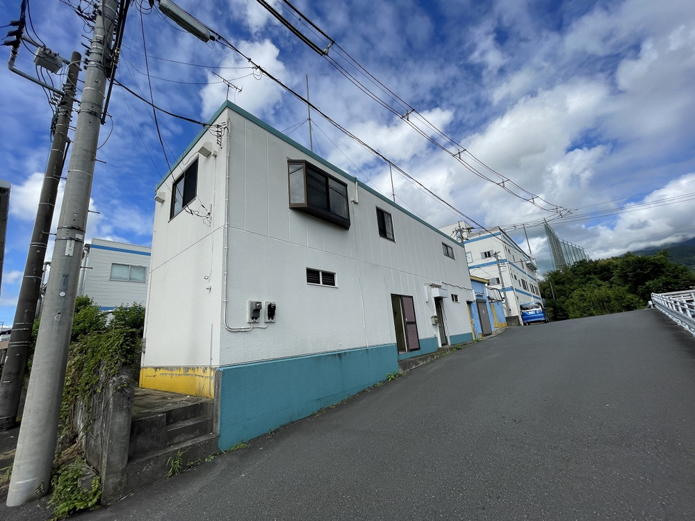 秦野市菩提店舗のご案内の画像