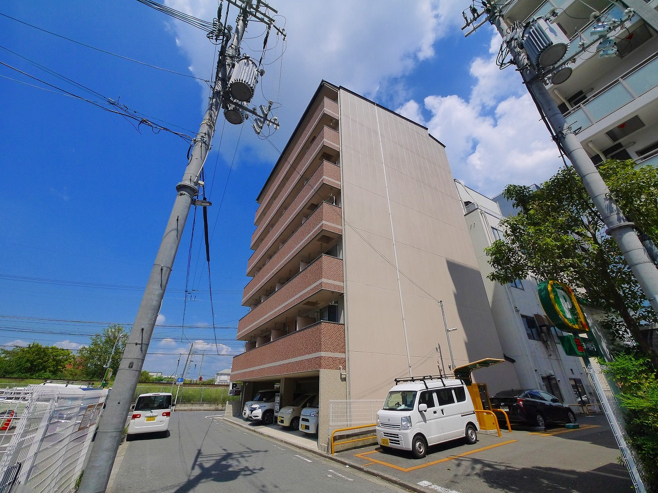 グラディオ新大宮の外観写真