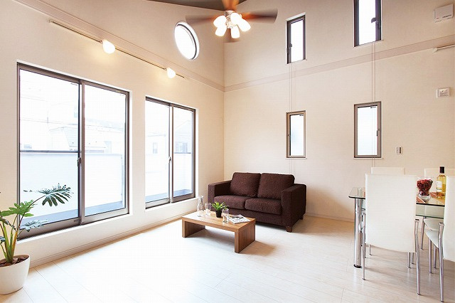 注文住宅を建てるまでの道のり：スムーズな家づくりを実現するためにの画像