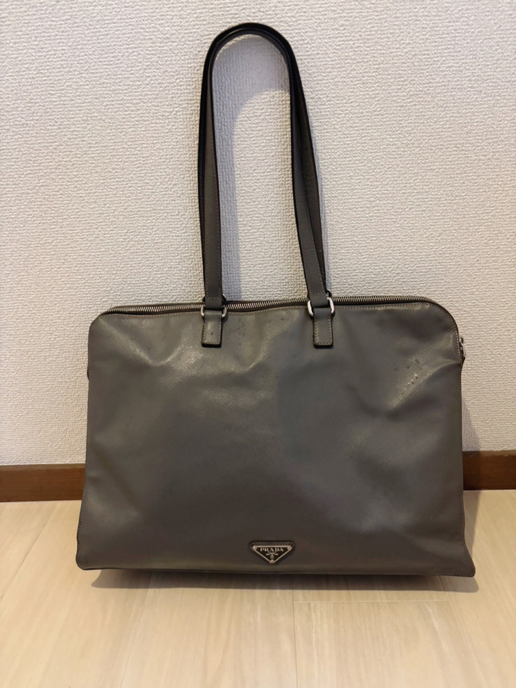 【革工房すだくさん】で修理した15年前のプラダビジネスバッグの画像