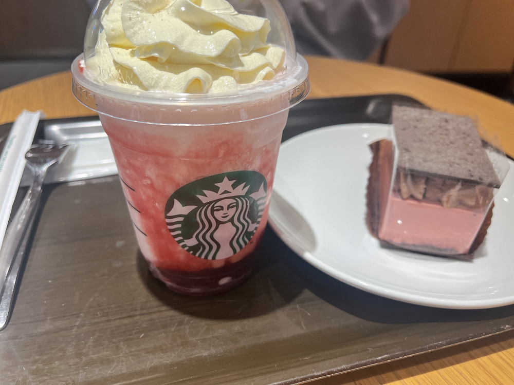 スタバの新作実食★の画像