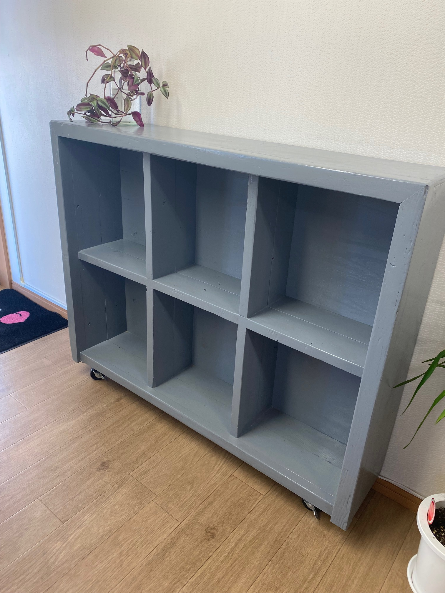 廃材で事務所の棚を作ってもらいました！の画像