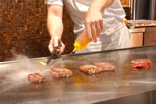 小山市にある「鉄板ビストロGAKU」の魅力！特選黒毛和牛メニューもご紹介の画像