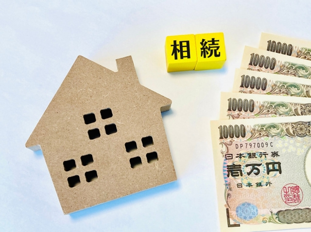相続は現金と不動産どっちが得？それぞれのメリット・デメリットを解説の画像