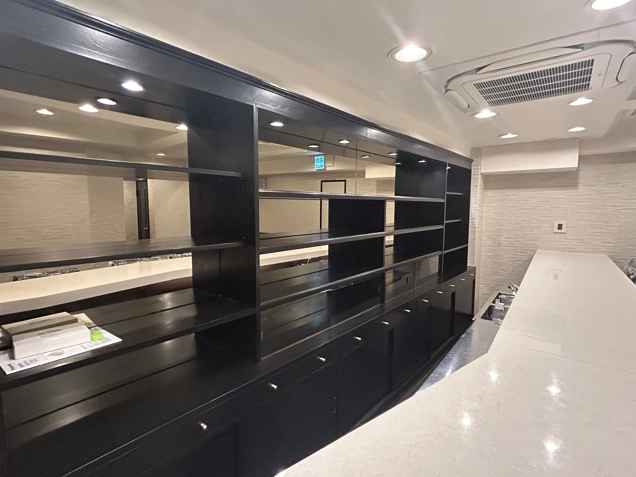 大人気の東門街！綺麗な居抜きテナント☆｜神戸三宮のテナント・貸店舗・貸事務所なら神戸と大阪の不動産株式会社