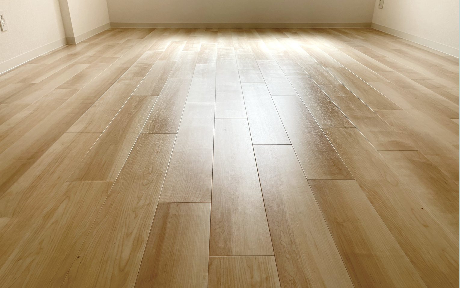 賃貸住宅のフローリングにワックスをかける際の注意点