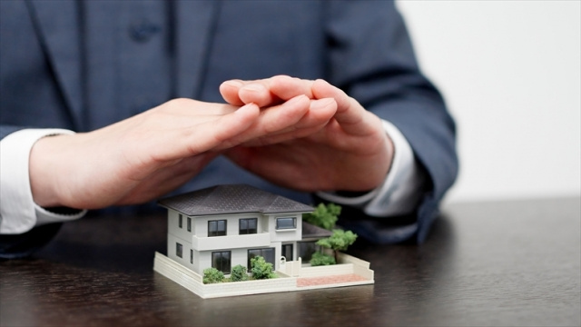 なんとなく実家を売却できない…空き家を保有し続けるリスクや後悔しないためのチェックポイントを解説！の画像