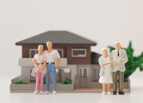 実家近くで子育てをするメリットとは?デメリットやポイントも解説の画像